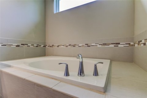 Villa ou maison à vendre à Odessa, Floride: 6 chambres, 277.59 m2 № 1916602 - photo 28