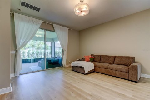 Villa ou maison à vendre à Odessa, Floride: 6 chambres, 277.59 m2 № 1916602 - photo 19