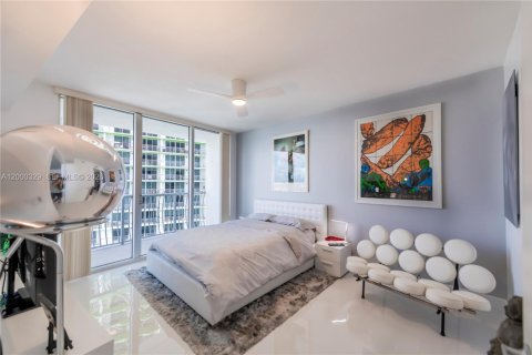 Condo in Miami, Florida, 1 bedroom  № 2064814 - photo 7