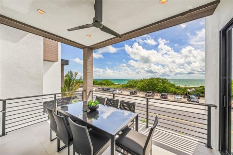 House in Bradenton Beach, Florida 6 bedrooms, 313.55 sq.m. № 2093805 - photo 14