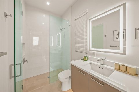 House in Bradenton Beach, Florida 6 bedrooms, 313.55 sq.m. № 2093805 - photo 26