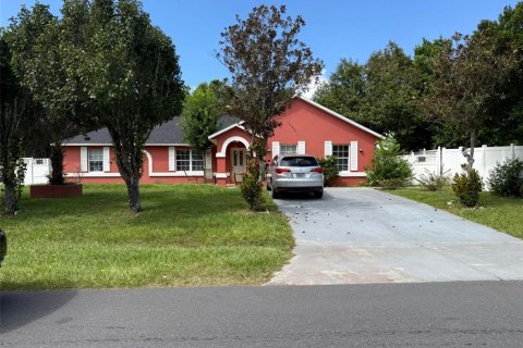 Villa ou maison à Ocala, Floride 4 chambres, 189.06 m2 № 2388904