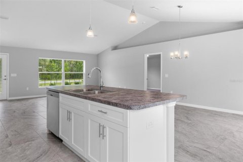 Villa ou maison à vendre à Weeki Wachee, Floride: 3 chambres, 160.16 m2 № 1816183 - photo 12