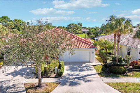 Touwnhouse à vendre à Hobe Sound, Floride: 2 chambres, 158.49 m2 № 1999090 - photo 2