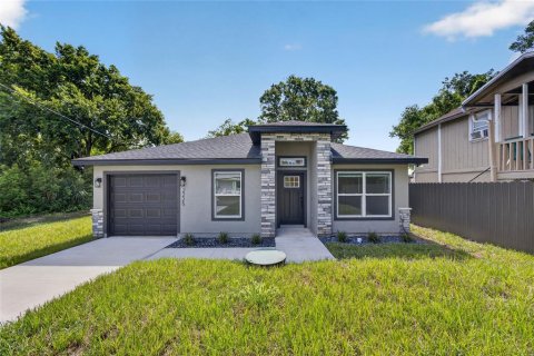 House in Sanford, Florida 3 bedrooms, 128.58 sq.m. № 2237584