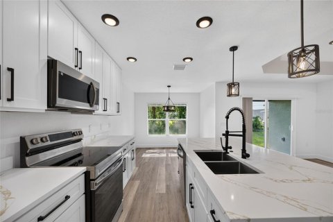 Villa ou maison à vendre à Sanford, Floride: 3 chambres, 128.58 m2 № 2237584 - photo 18