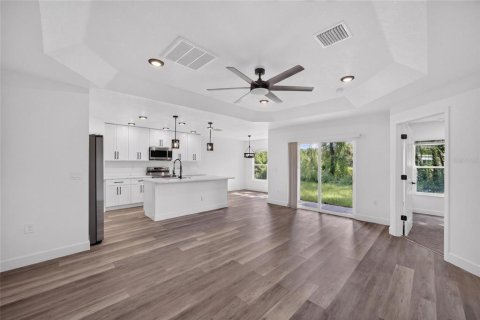 Villa ou maison à vendre à Sanford, Floride: 3 chambres, 128.58 m2 № 2237584 - photo 2