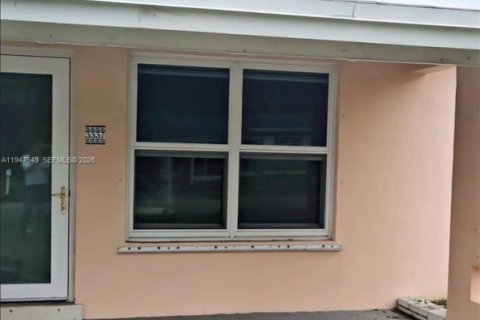 Villa ou maison à vendre à Dania Beach, Floride: 3 chambres, 117.8 m2 № 2003643 - photo 3