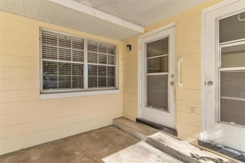 Condo in Mount Dora, Florida, 2 bedrooms  № 1842182 - photo 27