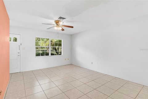 Condo in Mount Dora, Florida, 2 bedrooms  № 1842182 - photo 14