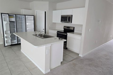 Casa en alquiler en Winter Haven, Florida, 4 dormitorios, 151.62 m2 № 1917970 - foto 4