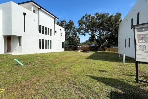 Terreno en venta en Tampa, Florida № 1907251 - foto 2