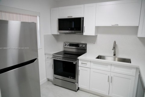Copropriété à louer à Miami, Floride: 2 chambres, 94.48 m2 № 1947257 - photo 6