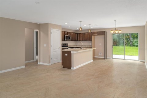 House in Citrus Springs, Florida 3 bedrooms, 137.77 sq.m. № 1554577 - photo 8