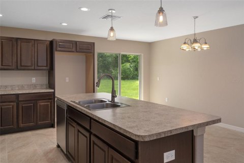 House in Citrus Springs, Florida 3 bedrooms, 137.77 sq.m. № 1554577 - photo 5