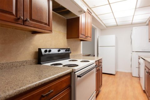 Condo in Gainesville, Florida, 2 bedrooms  № 1609401 - photo 18