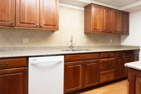 Condo in Gainesville, Florida, 2 bedrooms  № 1609401 - photo 17
