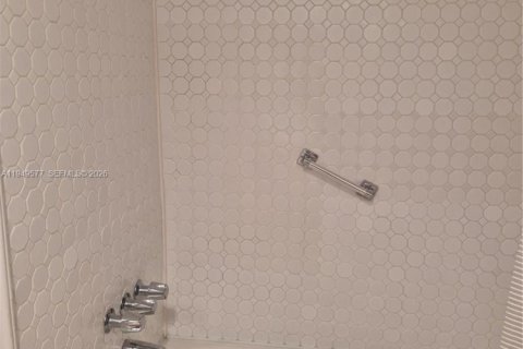 Copropriété à vendre à Lauderhill, Floride: 1 chambre, 86.21 m2 № 2089292 - photo 28