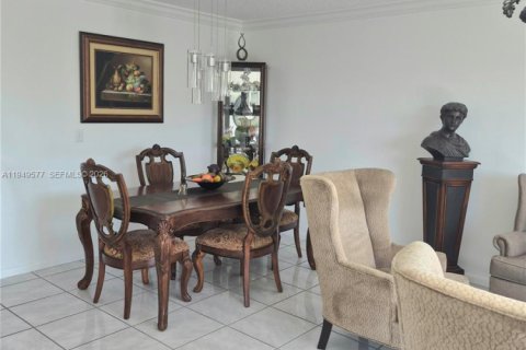 Copropriété à vendre à Lauderhill, Floride: 1 chambre, 86.21 m2 № 2089292 - photo 4
