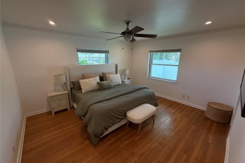 Casa en alquiler en Saint Petersburg, Florida, 2 dormitorios, 124.95 m2 № 1888474 - foto 5