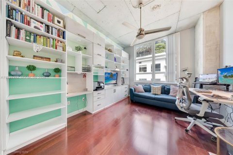 Condo in Miami, Florida, 2 bedrooms  № 2064056 - photo 7