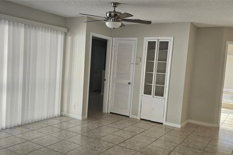 Condo in Orlando, Florida, 3 bedrooms  № 1759852 - photo 6