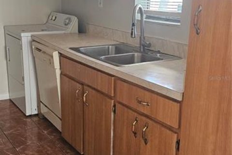 Condo in Orlando, Florida, 3 bedrooms  № 1759852 - photo 9