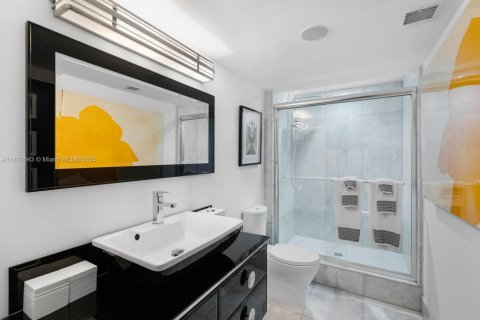 Condominio en venta en Miami Beach, Florida, 4 dormitorios, 297.29 m2 № 1927967 - foto 24
