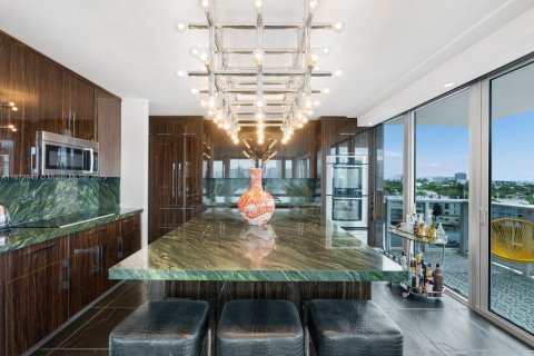 Condominio en venta en Miami Beach, Florida, 4 dormitorios, 297.29 m2 № 1927967 - foto 7