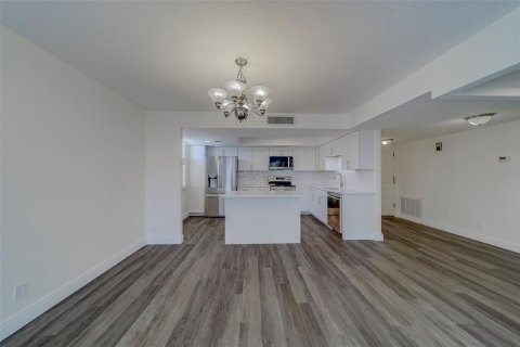 Copropriété à louer à Belleair, Floride: 2 chambres, 129.6 m2 № 1873362 - photo 4