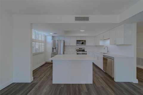 Copropriété à louer à Belleair, Floride: 2 chambres, 129.6 m2 № 1873362 - photo 6