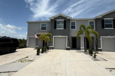 Townhouse in Sarasota, Florida 3 bedrooms, 160.16 sq.m. № 2210588