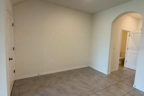 Townhouse in Sarasota, Florida 3 bedrooms, 160.16 sq.m. № 2210588 - photo 6