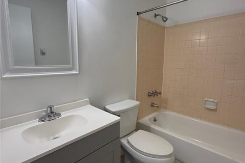 Adosado en alquiler en Gainesville, Florida, 3 dormitorios, 128.67 m2 № 1909161 - foto 21