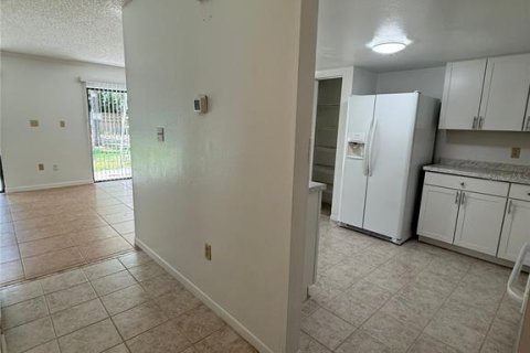 Adosado en alquiler en Gainesville, Florida, 3 dormitorios, 128.67 m2 № 1909161 - foto 14