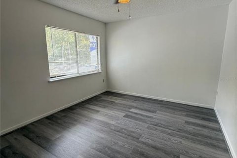 Adosado en alquiler en Gainesville, Florida, 3 dormitorios, 128.67 m2 № 1909161 - foto 19