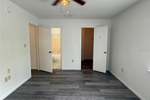 Adosado en alquiler en Gainesville, Florida, 3 dormitorios, 128.67 m2 № 1909161 - foto 17