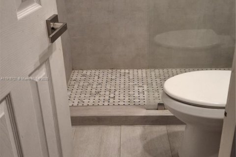 Купить виллу или дом в Майами, Флорида 3 спальни, 108.42м2, № 1973670 - фото 14