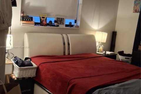 Купить виллу или дом в Майами, Флорида 3 спальни, 108.42м2, № 1973670 - фото 23