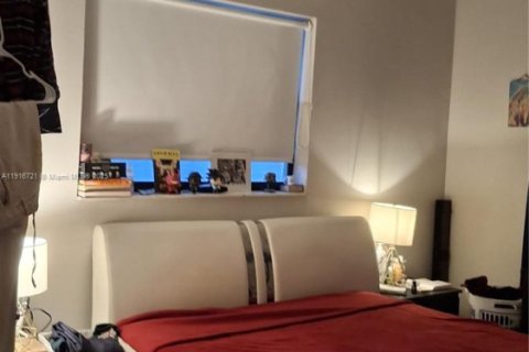 Купить виллу или дом в Майами, Флорида 3 спальни, 108.42м2, № 1973670 - фото 11