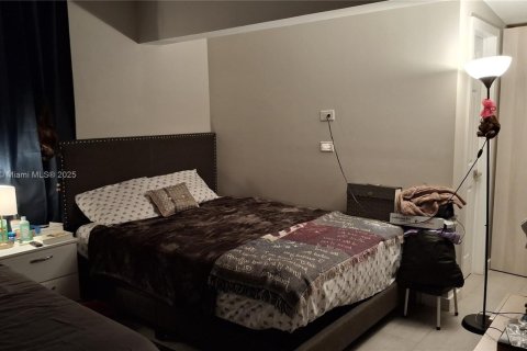 Купить виллу или дом в Майами, Флорида 3 спальни, 108.42м2, № 1973670 - фото 24