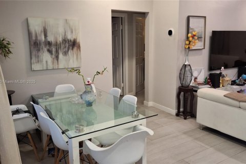 Купить виллу или дом в Майами, Флорида 3 спальни, 108.42м2, № 1973670 - фото 4