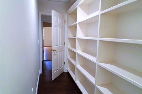 Villa ou maison à vendre à Sarasota, Floride: 5 chambres, 407.1 m2 № 2148331 - photo 18