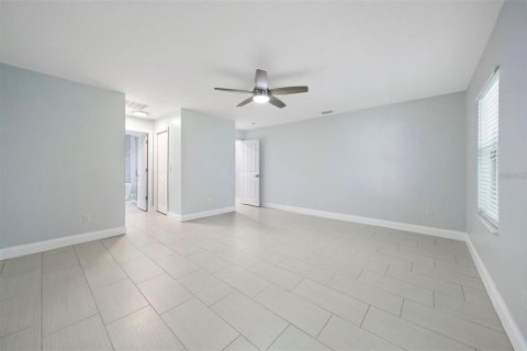 House in Palm Coast, Florida 3 bedrooms, 197.51 sq.m. № 1884825 - photo 20