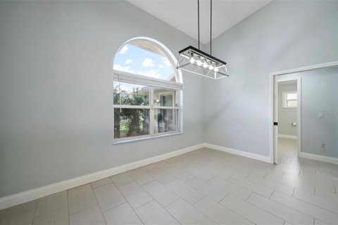 House in Palm Coast, Florida 3 bedrooms, 197.51 sq.m. № 1884825 - photo 7