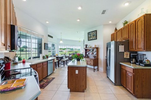 House in Summerfield, Florida 3 bedrooms, 186.64 sq.m. № 1626352 - photo 13