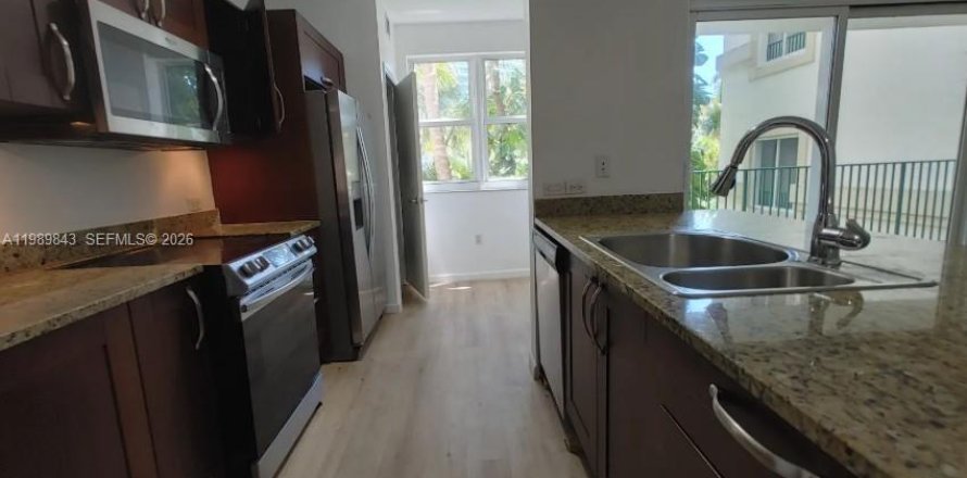 Кондоминиум с 1 спальней в Авентура, Флорида № 2051914