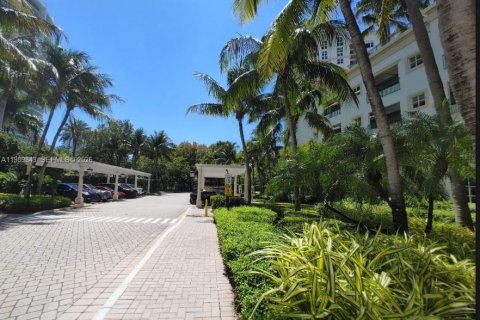 Купить кондоминиум в Авентура, Флорида 1 спальня, 84.91м2, № 2051914 - фото 30
