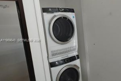 Купить кондоминиум в Авентура, Флорида 1 спальня, 84.91м2, № 2051914 - фото 4