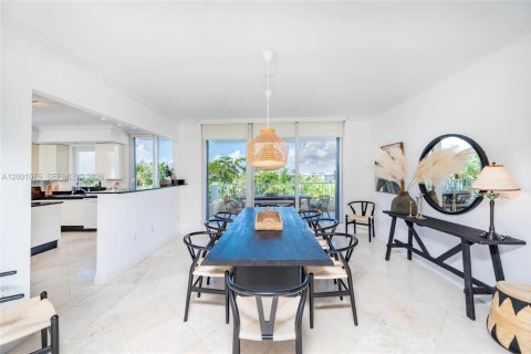 Condo in Key Biscayne, Florida, 2 bedrooms  № 2170213 - photo 3